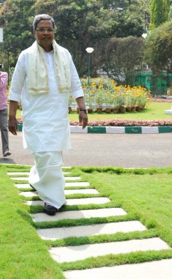 Will retire if proved I met Yediyurappa secretly: Siddaramaiah Will retire if proved I met Yediyurappa secretly: Siddaramaiah