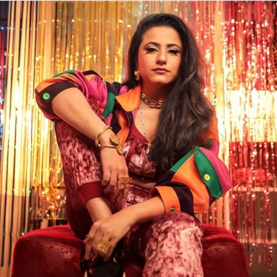 Singer Raashi Sood recounts how it was to work with Sonakshi Sinha for 'Mil Mahiya' Singer Raashi Sood recounts how it was to work with Sonakshi Sinha for 'Mil Mahiya'