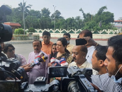 Congress accuses Assam CM of violating model poll code Congress accuses Assam CM of violating model poll code