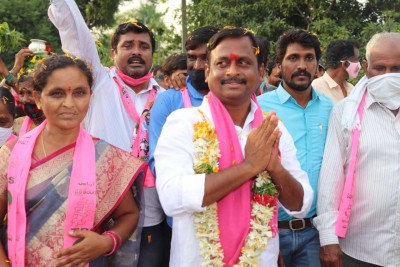 TRS candidate files nomination for Huzurabad on first day TRS candidate files nomination for Huzurabad on first day