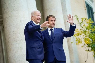 Biden meets Macron, seeks to rebuild trust Biden meets Macron, seeks to rebuild trust