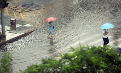 Heavy rain affects over 16,000 in China Heavy rain affects over 16,000 in China