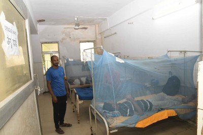 Pakistan hospitals run out of beds on dengue surge Pakistan hospitals run out of beds on dengue surge