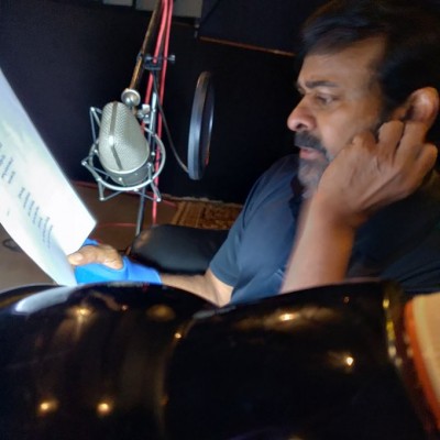Chiranjeevi lends his voice for Krishna Vamsi's 'Rangamarthanda' Chiranjeevi lends his voice for Krishna Vamsi's 'Rangamarthanda'