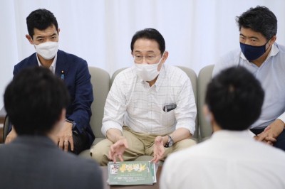 Japan govt panel asked to compile urgent economic proposals