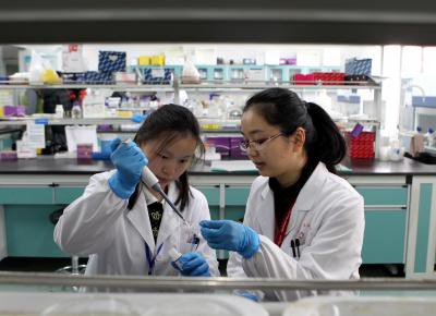 China reports 3 human infections of H5N6 bird flu China reports 3 human infections of H5N6 bird flu