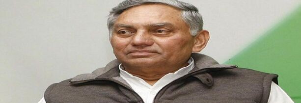 Cong rehabs Janardan Dwivedi in Delhi, sets up poll panels Cong rehabs Janardan Dwivedi in Delhi, sets up poll panels
