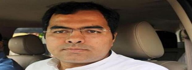 Parvesh Verma offers month's salary to kin of cop, IB staffer Parvesh Verma offers month's salary to kin of cop, IB staffer
