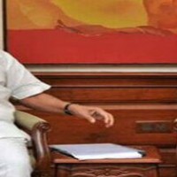 PM, Thackeray greet Sharad Pawar on 80th birthday
