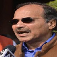 Congress slams govt for Yes Bank bailout