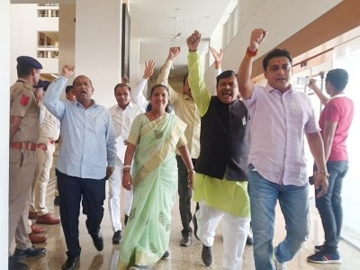 11 Congress MLAs suspended on last day of Gujarat Assembly amid din 11 Congress MLAs suspended on last day of Gujarat Assembly amid din