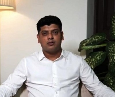 Goa: Congress rake up issue of beach cleaning scam Goa: Congress rake up issue of beach cleaning scam