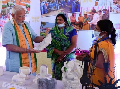 PM addresses women SHGs conference in MP PM addresses women SHGs conference in MP
