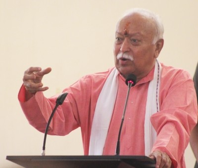 RSS chief Mohan Bhagwat visits mosque, meets Umer Ilyasi of Imam foundation