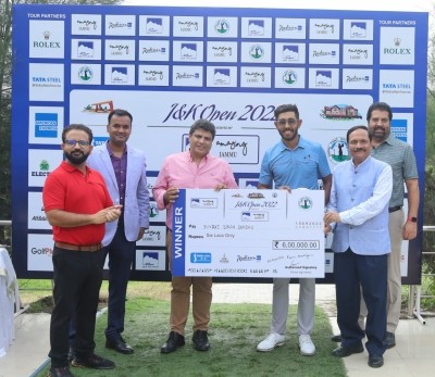 J&K Open 2022: Yuvraj Singh Sandhu stamps his authority with resounding seven-shot win J&K Open 2022: Yuvraj Singh Sandhu stamps his authority with resounding seven-shot win