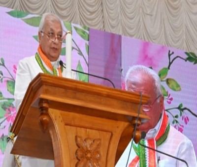 A person cannot judge his own case: Kerala Guv speaks tough A person cannot judge his own case: Kerala Guv speaks tough