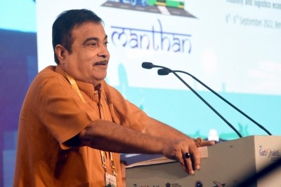 Gadkari invites US investors for roads and highways projects in India Gadkari invites US investors for roads and highways projects in India