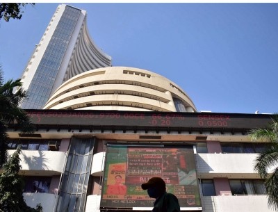 Blood bath on Dalal Street, Sensex ends over 1,000 points down Blood bath on Dalal Street, Sensex ends over 1,000 points down