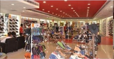 Reliance Retail begins appointing super-stockists to distribute its private label products in multiple FMCG categories Reliance Retail begins appointing super-stockists to distribute its private label products in multiple FMCG categories