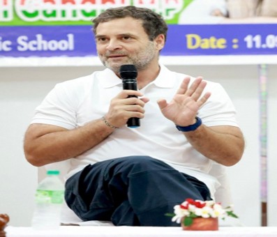 Maha Congress urges Rahul Gandhi to accept party President's post