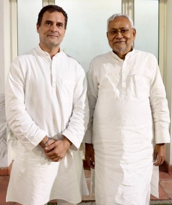 Nitish, Rahul meeting goes on for nearly an hour Nitish, Rahul meeting goes on for nearly an hour