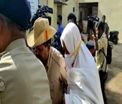 Lingayat mutt sex scandal: Accused seer denied bail, custody extended