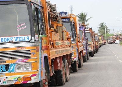 All stranded Jammu-bound trucks to be cleared soon: Official