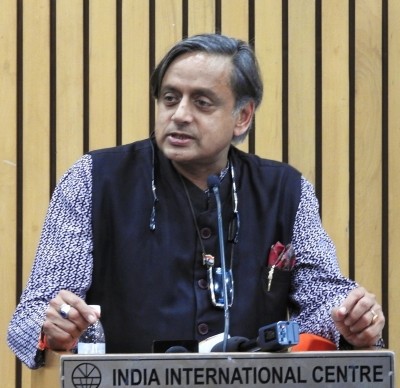 Gandhi family has no issues with me contesting for party chief: Tharoor Gandhi family has no issues with me contesting for party chief: Tharoor
