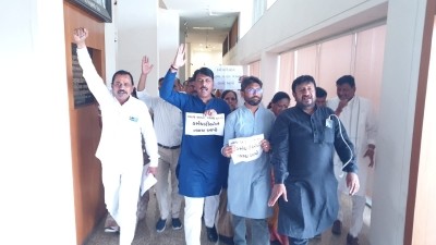 Oppn MLAs suspended from Gujarat Assembly Oppn MLAs suspended from Gujarat Assembly