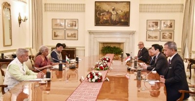 Sitharaman participates in roundtable conference with Singapore, discusses bilateral ties Sitharaman participates in roundtable conference with Singapore, discusses bilateral ties