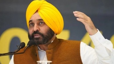 Punjab CM deplaned in Frankfurt; AAP trashes 'drunk' allegations