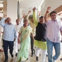 11 Congress MLAs suspended on last day of Gujarat Assembly amid din