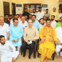 Banjara community leaders from Beed, Yavatmal join Thackeray's Shiv Sena