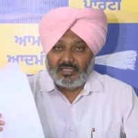 Congress 'B-team' of BJP, says AAP on 'poaching' bid in Punjab