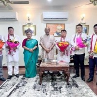 Manipur CM greets 5 JD-U MLAs who joined BJP