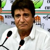 Raj Babbar praises Jan Dhan Yojana at Cong rally, Manish Tewari skips ocassion