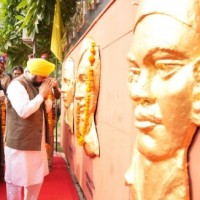 Follow ideals of Shaheed Bhagat Singh: Punjab CM