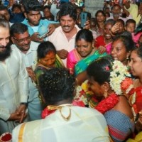 Chiyaan Vikram attends wedding of housekeeping unit member's son