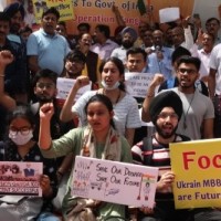 Help them, govt should use its resources: SC to Centre on Ukraine-returned medical students