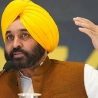 Punjab CM deplaned in Frankfurt; AAP trashes 'drunk' allegations