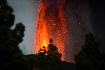 Eruption of Spain's La Palma volcano continues for 6th day Eruption of Spain's La Palma volcano continues for 6th day