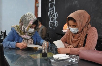 Afghan girls can attend schools but in gender-separated classes: Taliban Afghan girls can attend schools but in gender-separated classes: Taliban