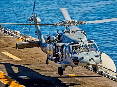 US Navy helicopter crashes off Southern California coast US Navy helicopter crashes off Southern California coast