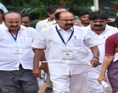 Moily to head Congress committee on caste census Moily to head Congress committee on caste census