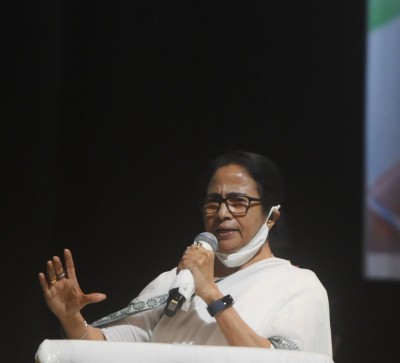 Mamata hits campaign trail, lashes out at BJP