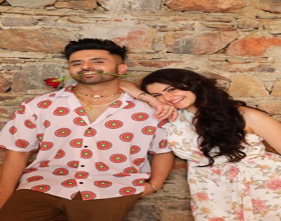 Akull, Aastha Gill's romantic single 'Soulmate' out Akull, Aastha Gill's romantic single 'Soulmate' out