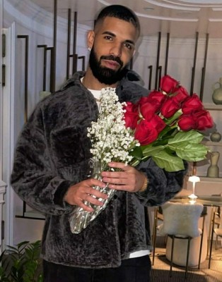 Drake breaks MJ, Beatles' record on Billboard Hot 100, makes history