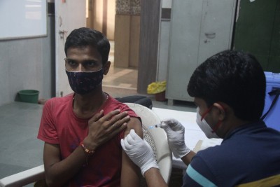 Telangana to vaccinate 3 lakh people daily Telangana to vaccinate 3 lakh people daily