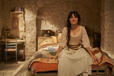 IANS Review: 'Cinderella': A multi-racial retelling of the story with a feminist tinge IANS Review: 'Cinderella': A multi-racial retelling of the story with a feminist tinge