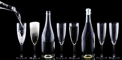 Drugs worth Rs 2.5cr in champagne bottles seized in K'taka Drugs worth Rs 2.5cr in champagne bottles seized in K'taka
